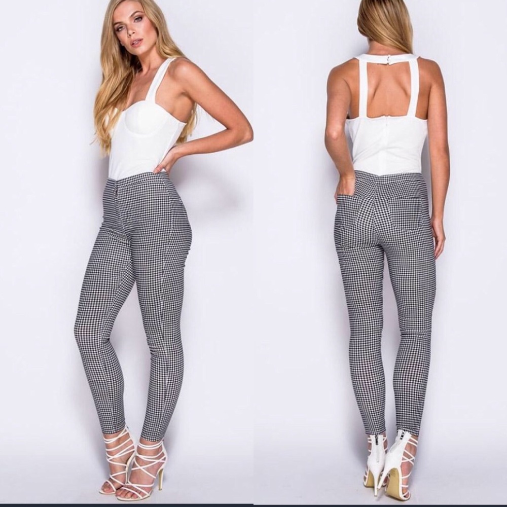 1pair left Check Mate checkered High-Waist Jegging